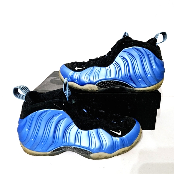 university blue foams